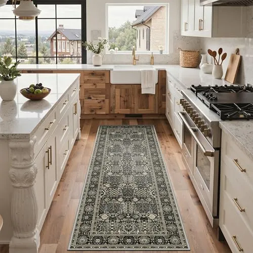 Bavni Vintage Floral Rugs — Black